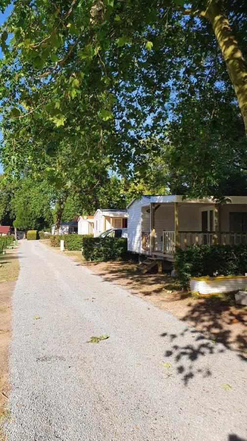 Camping Le Brochet Péronne Exterior foto